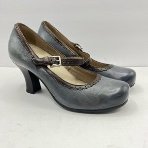 Miz Mooz Women’s Size 8 Teal Blue Mary Jane style Heels Feminine Romantic